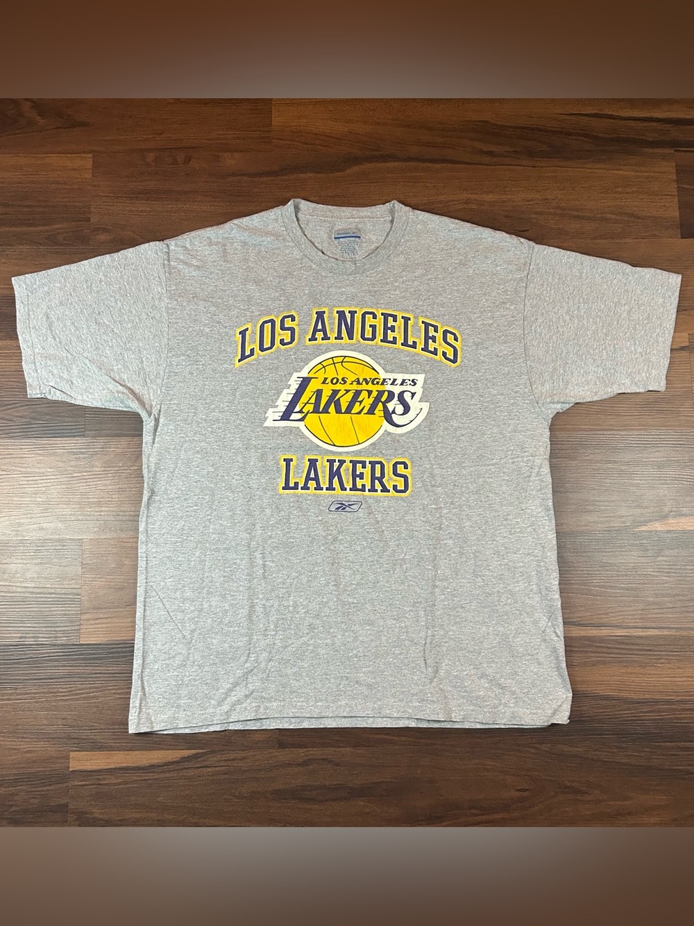 Y2K Reebok Gray Los Angeles Lakers Crewneck T-shirt with Yellow Logo